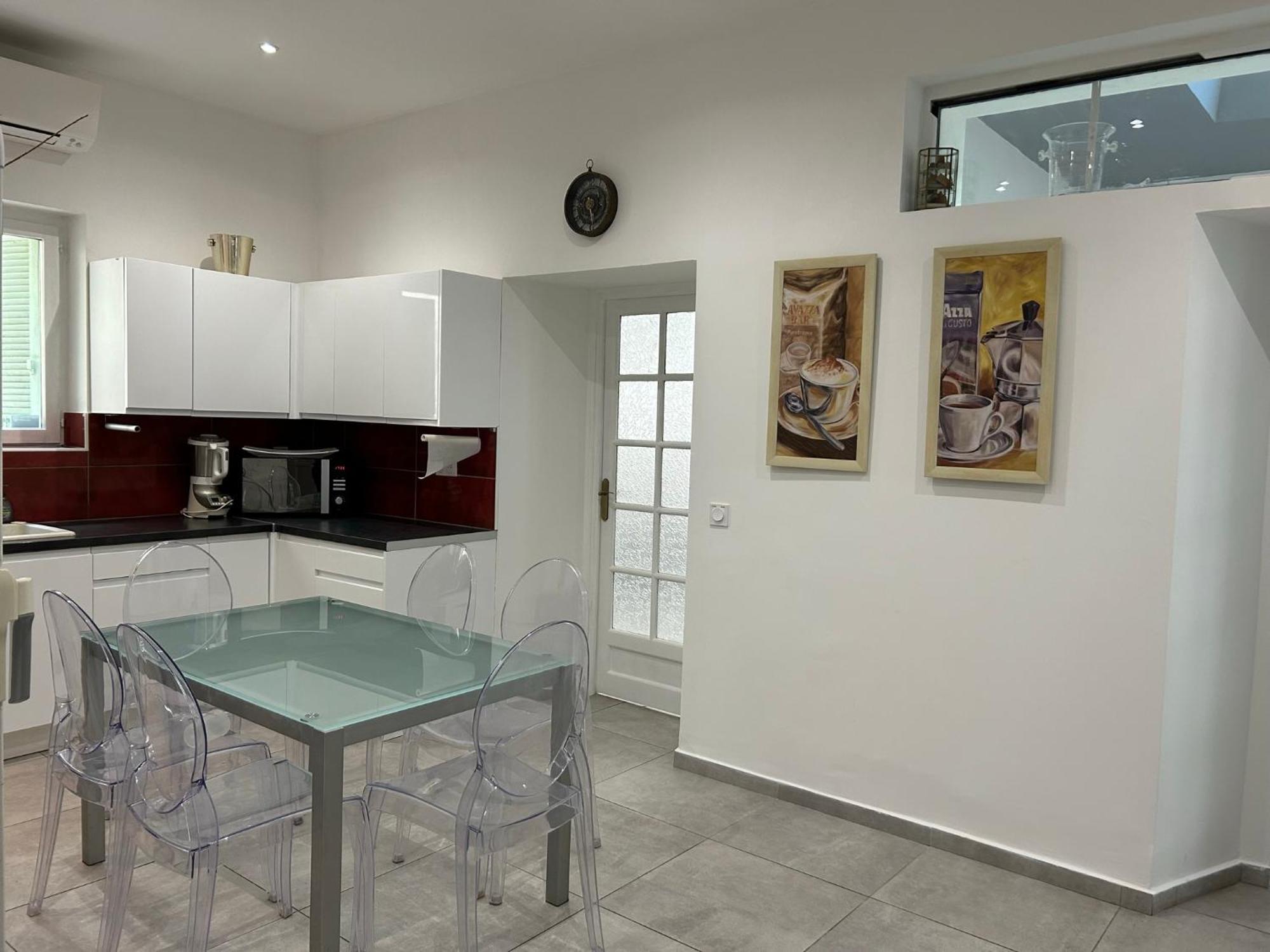 Hyper Centre Apartment *
